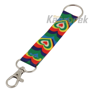 Klíčenka 215 - 20 mm - srdíčka na zelené - krátká (kroužek na klíče)